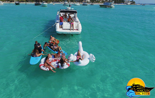 Cancun Boat Special deal, 21' Bayliner good price charter Cancun Boat Rentals